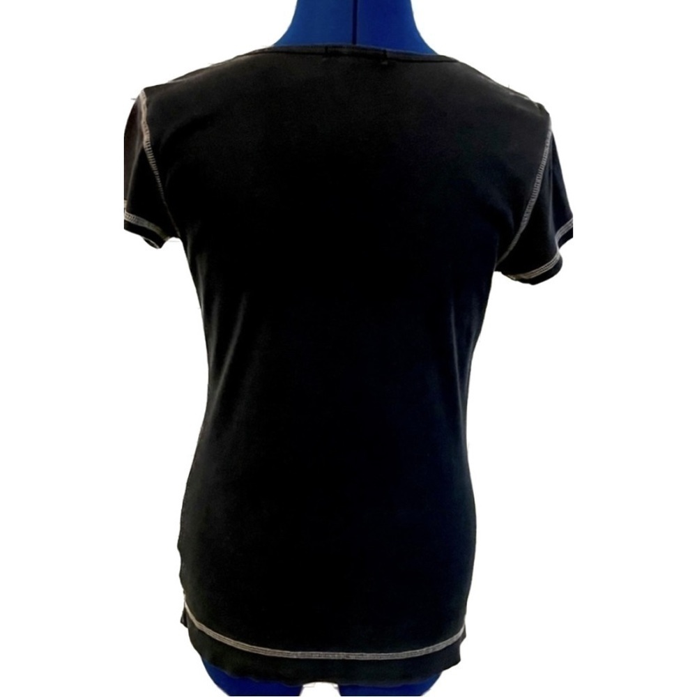 One World - Black V-Neck T-Shirt With Silver Design - Size Large - Picture 2 of 4